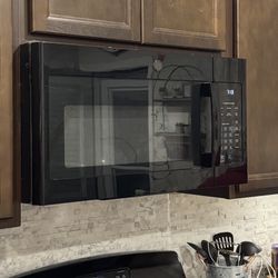 1.6 cu ft Over The Range Microwave Black
