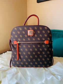Dooney & Bourke Small Gretta Backpack In Tmoro Brown With Pocket In Front🎀