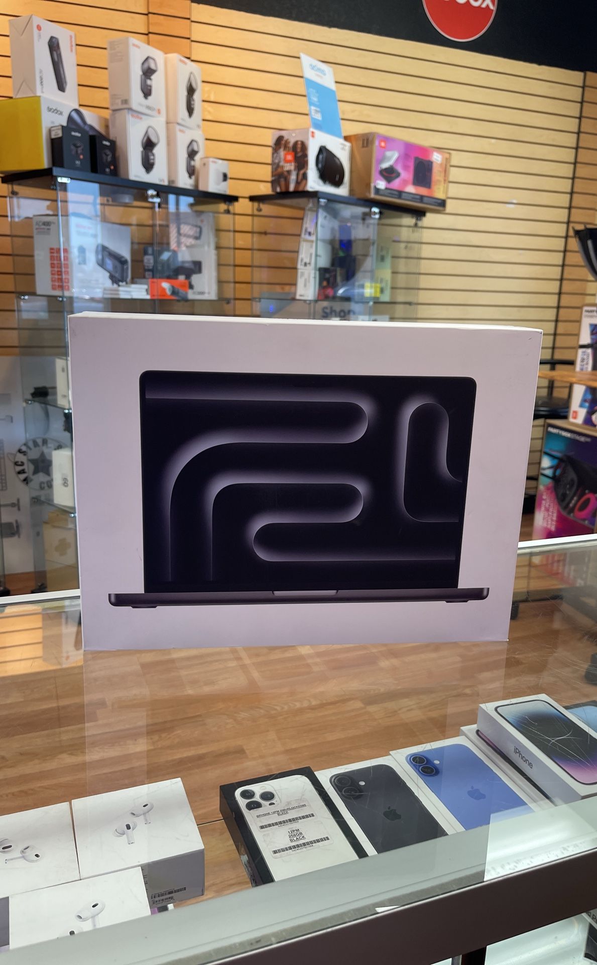 14inch MacBook Pro M4 / 24gb Ram / 1TB SSD