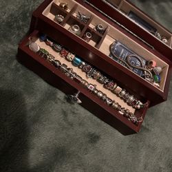 Danbury Mint Story Vines Jewelry Box With Bracelet & 50 Charms