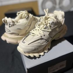 Mens Balenciaga tracks 