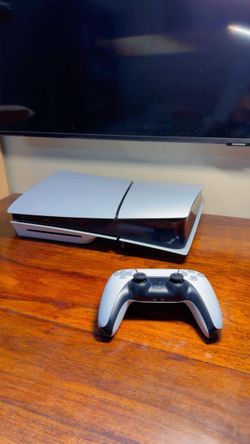 PRICE NEGOTIABLE PlayStation 5 Disc Edition w/ controller