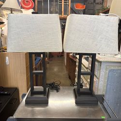 Set of 2 Signature Design by Ashley Deidra Table Lamp Very Good Condition