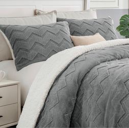Fluffy Sherpa King Comforter Set, Gray Fleece Soft Bedding Set