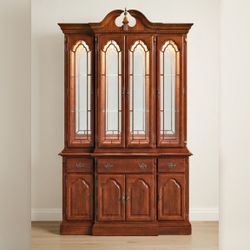 Ethan Allen Georgian Lighted China Cabinet, 59x17x87 - Like New - Riverton, NJ