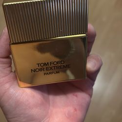 Tom Ford Noir Extreme Parfum Fragrance Cologne 