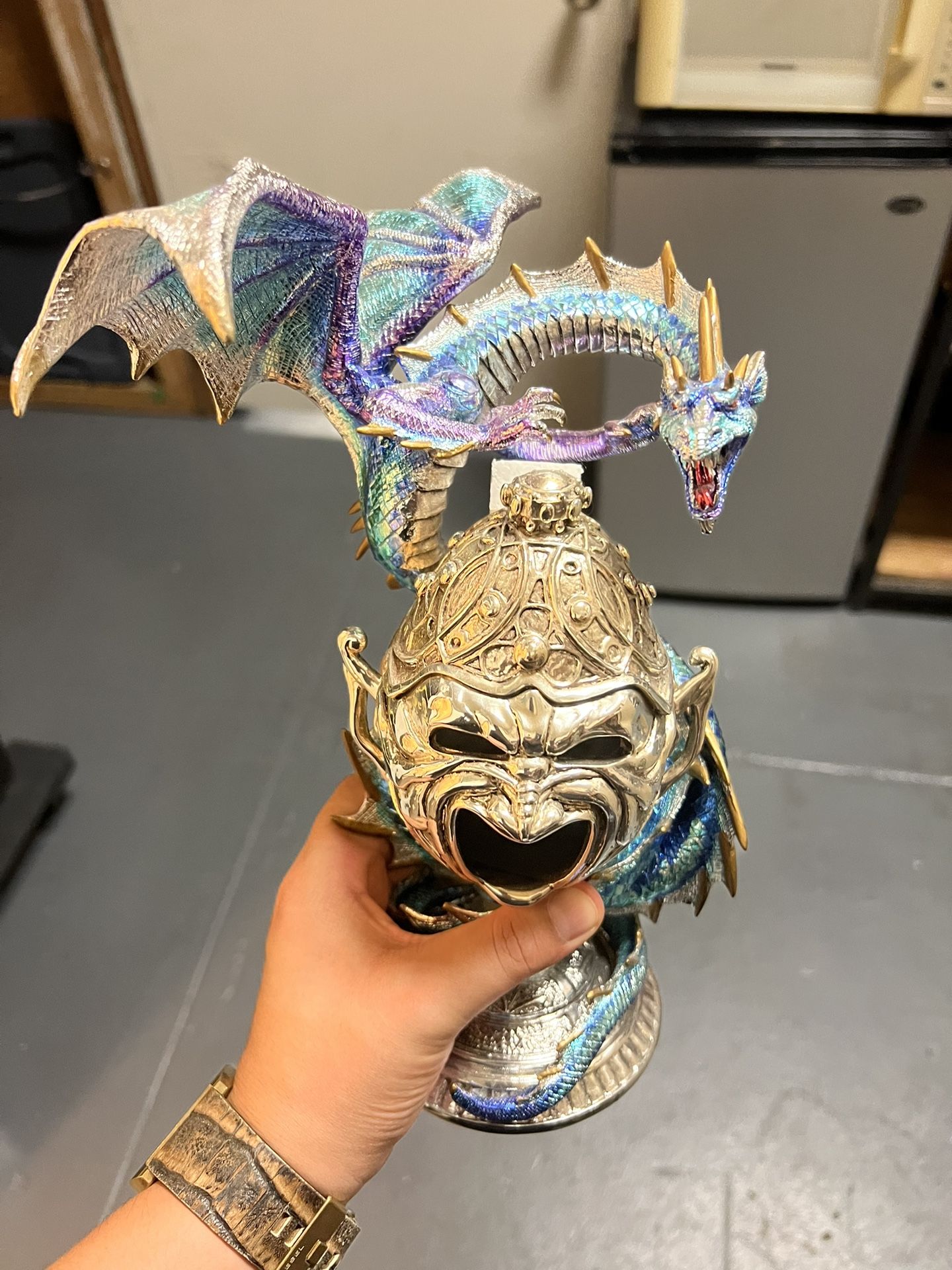 Metal Dragon Display