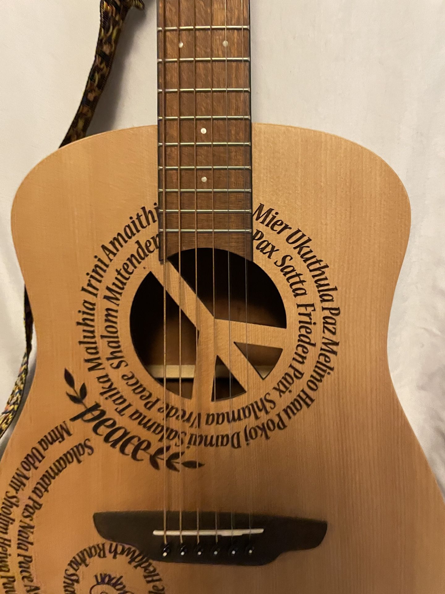 Luna “Peace” Safari 3/4 size Travel Guitar