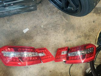 W212 Mercedes Taillights Oem
