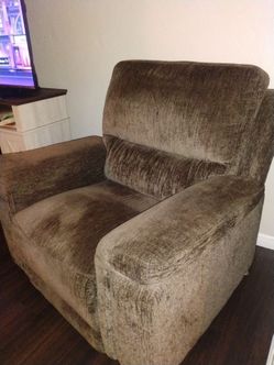 3-month-old power armchair recliner great condition