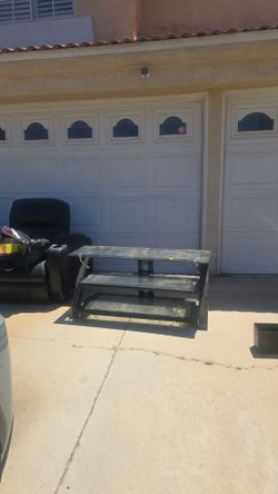 Entertainment center