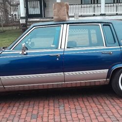 1990 Cadillac Brougham