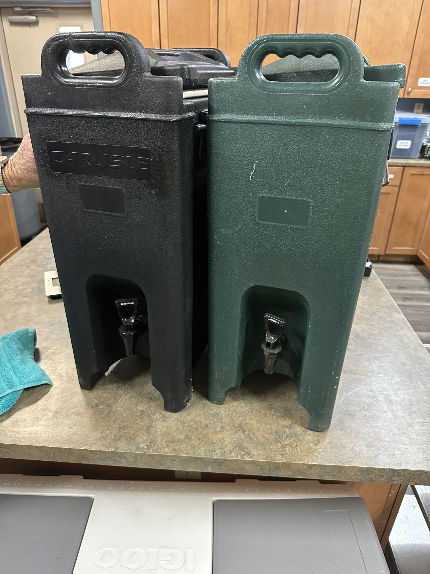 Insulated Beverage Containers 