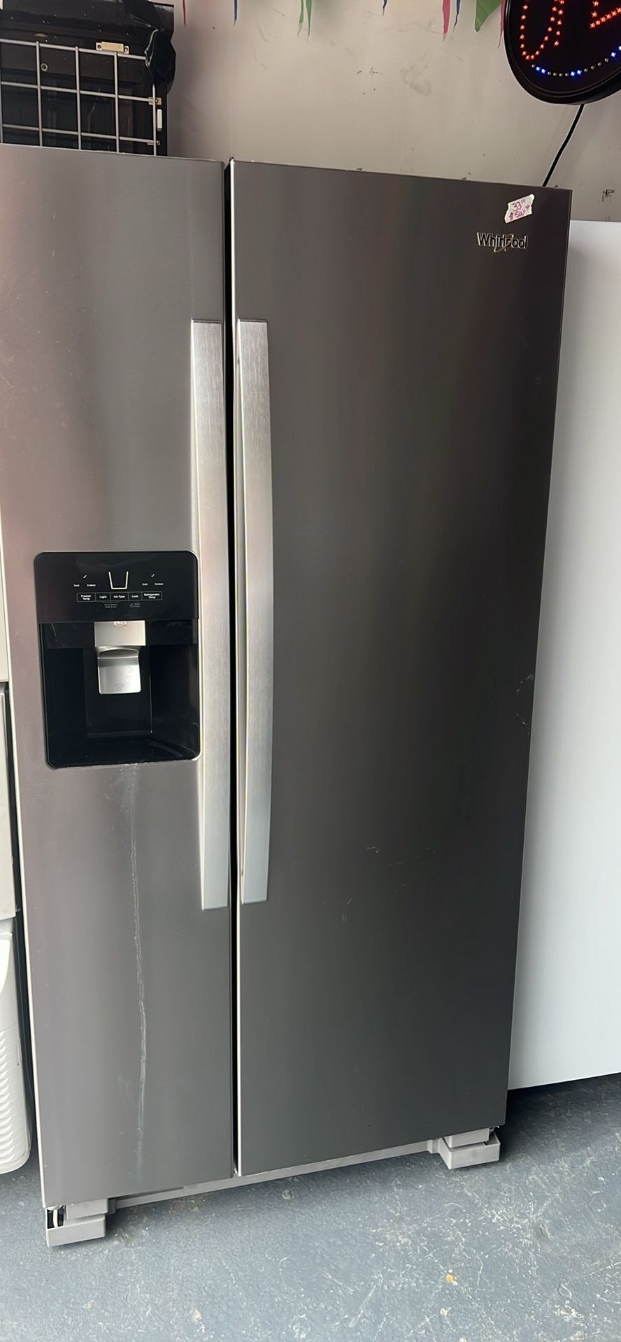 Refrigerator whirlpool 33” Side by Side Good Condition working perfect with warranty delivery available