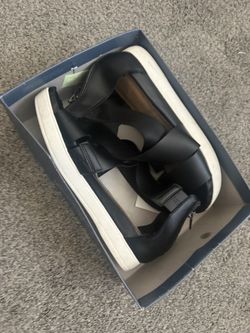 Women’s Sandals