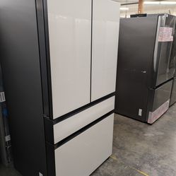 Samsung BESPOKE RF23BB860012
36 Inch Counter-Depth Freestanding 4-Door French Door Smart Refrigerator