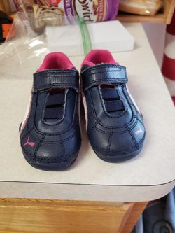 Baby girl puma shoes size 3