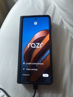 Motorola - razr fold 2026 512GB