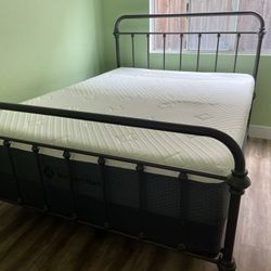 Bed & Bed frame 
