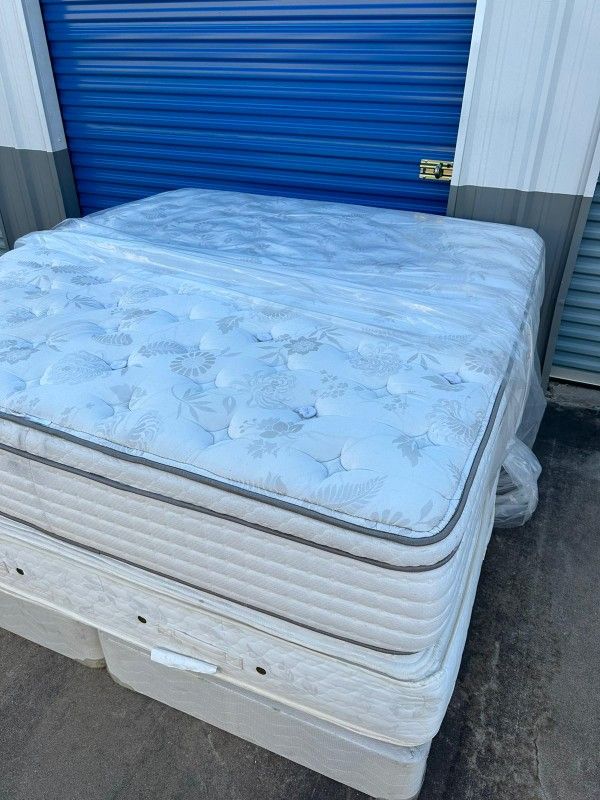 King Size Mattress And Boxspring