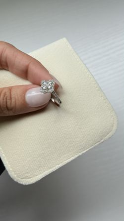 Woman Ring Size 7