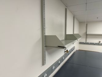 Adjustable aluminum shelving