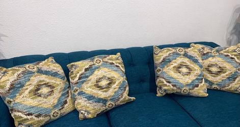 4 pillows