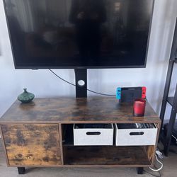 TV Stand With Mounting Bar