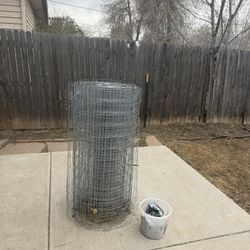 50 Feet Of Metal Fencing 