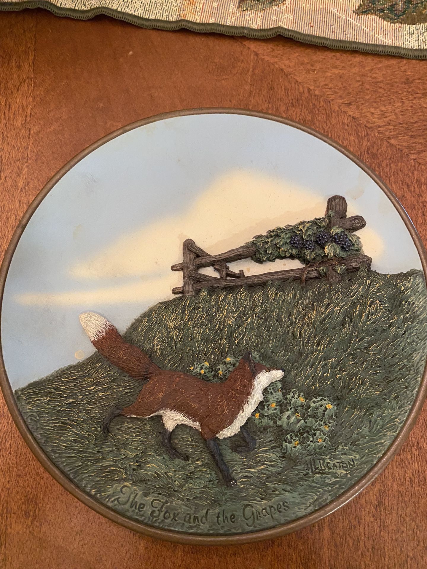 Aesop’s Fables “The Fox And The Grapes” 1979 Plate