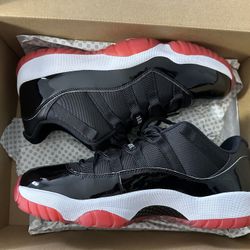 Jordan 11 Low Bred