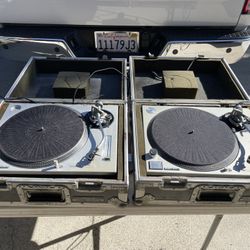 Vintage techniques turntable