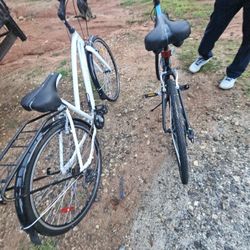 2 Bikes Infinity Boss Three Unisex Hybrid Bike