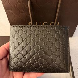 Gucci wallet