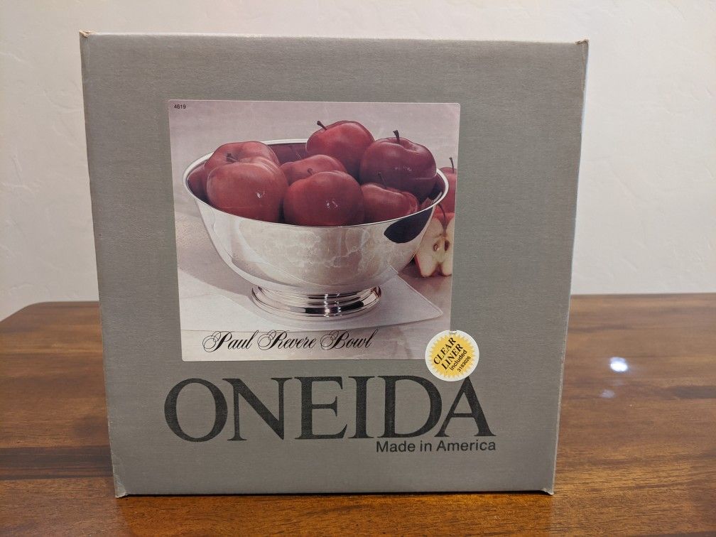 Oneida Paul Revere silver plated bowl