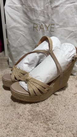 Raye platforms