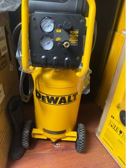 DEWALT 15 Gal. Portable Electric Air Compressor