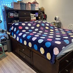 (Free) Queen Size Bed Frame