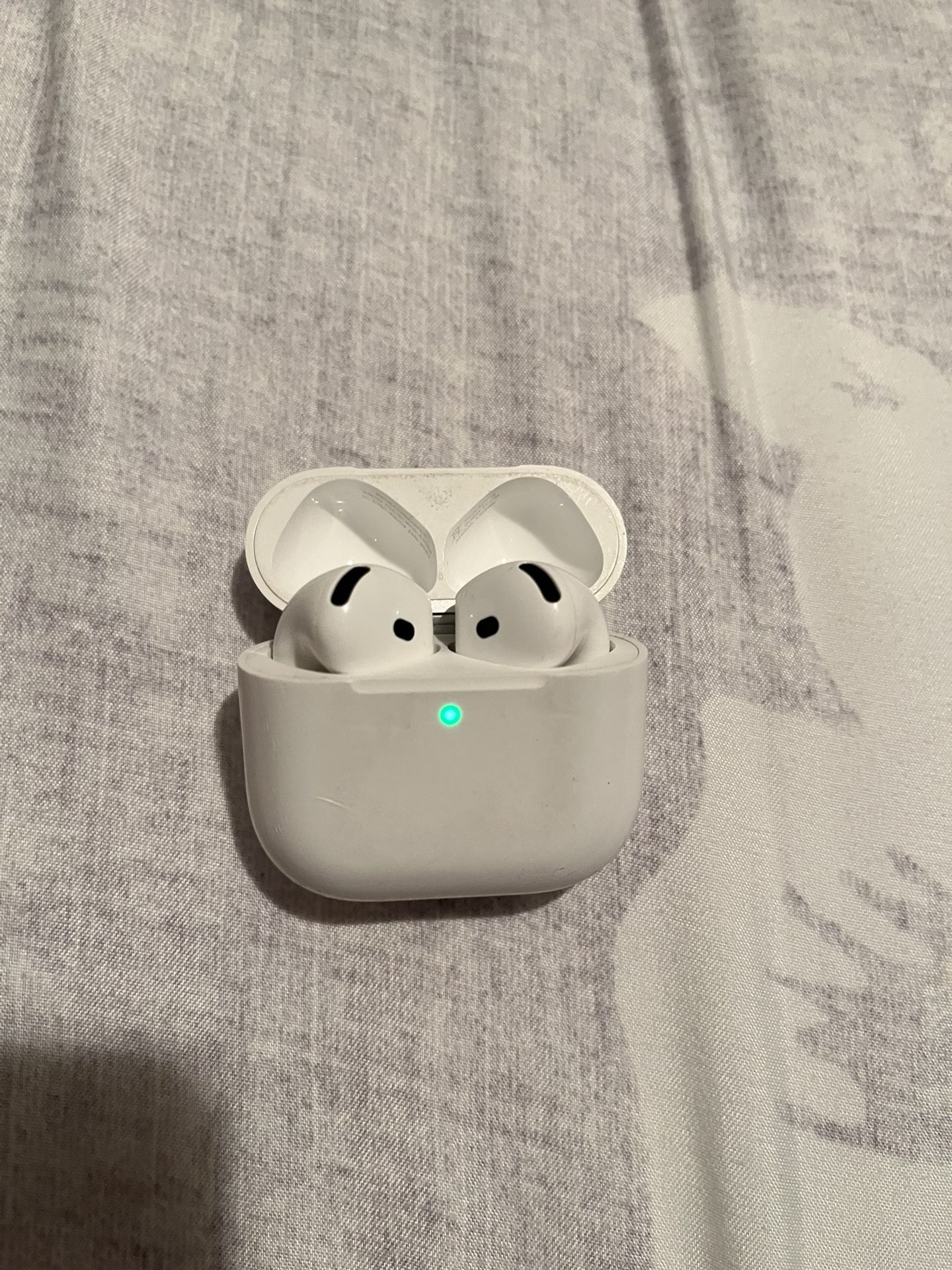 Airpods, Gen 4 Noise, Cancellation