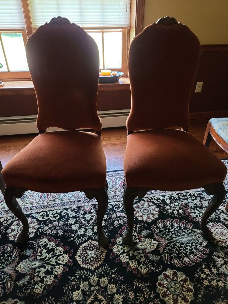 2 vintage chairs. Rust color (felt type material)