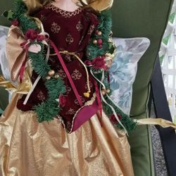 Angel tree topper 