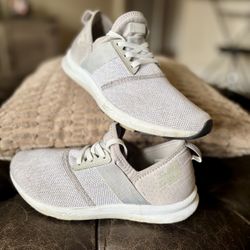 New Balance Women’s Running Shoes 