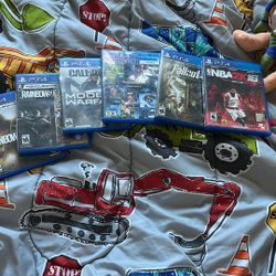 PS4 Games (hard cover)