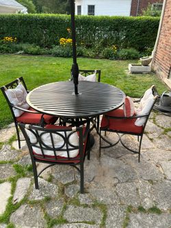 Patio Set Complete (Smith & Hawkin)