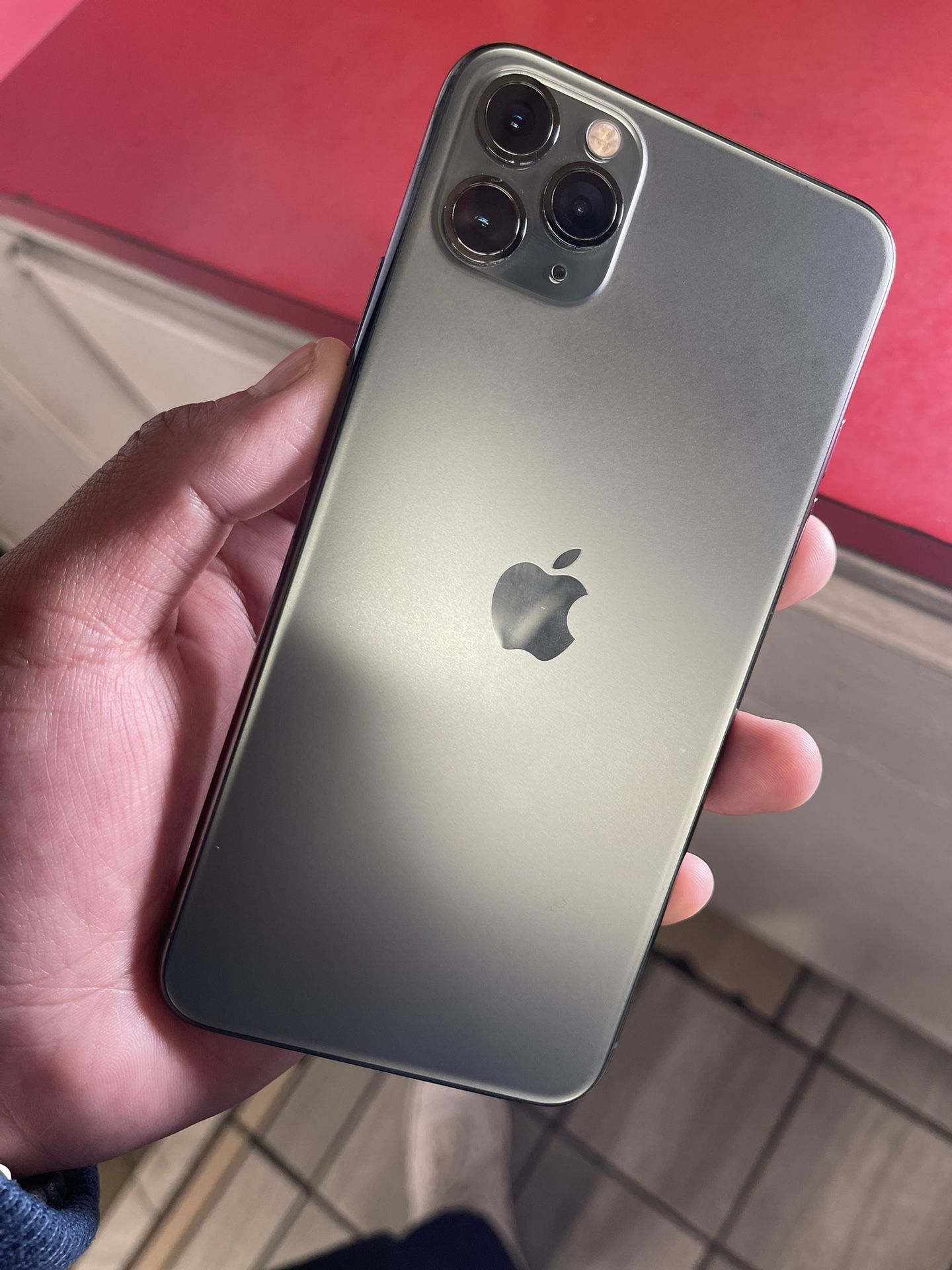 iPhone 11ProMax 64GB Unlocked to any carrier