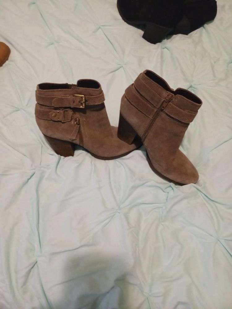 GUESS gray Booties