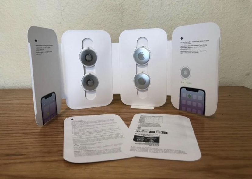 APPLE AIR TAG SET DE 4 NUEVOS 100% AUTÉNTICOS