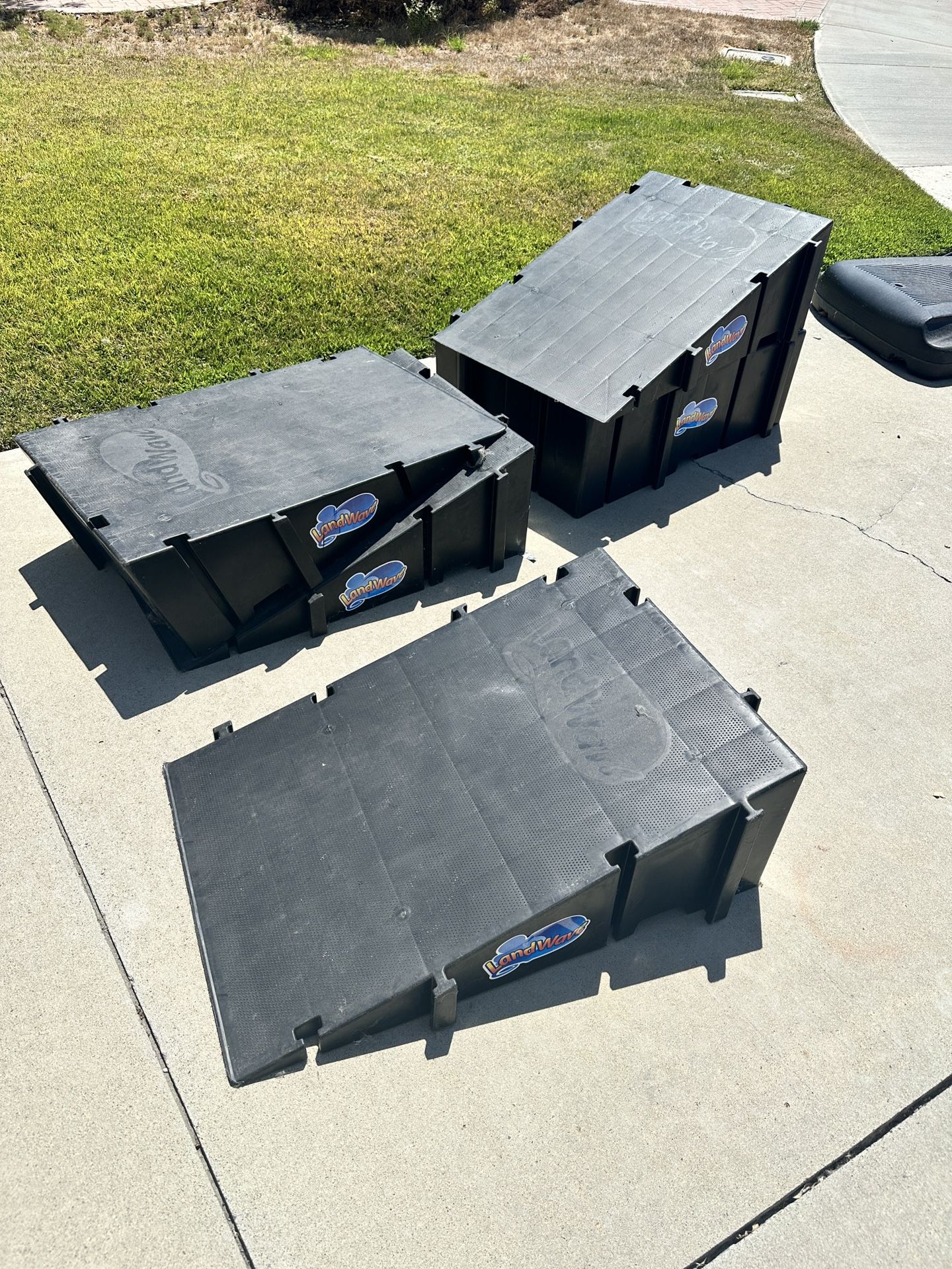 Landwave Skateboard Ramp - 4 ramps 1 deck
