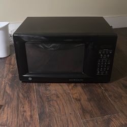 GE Sensor Microwave Oven WES1450DN1BB