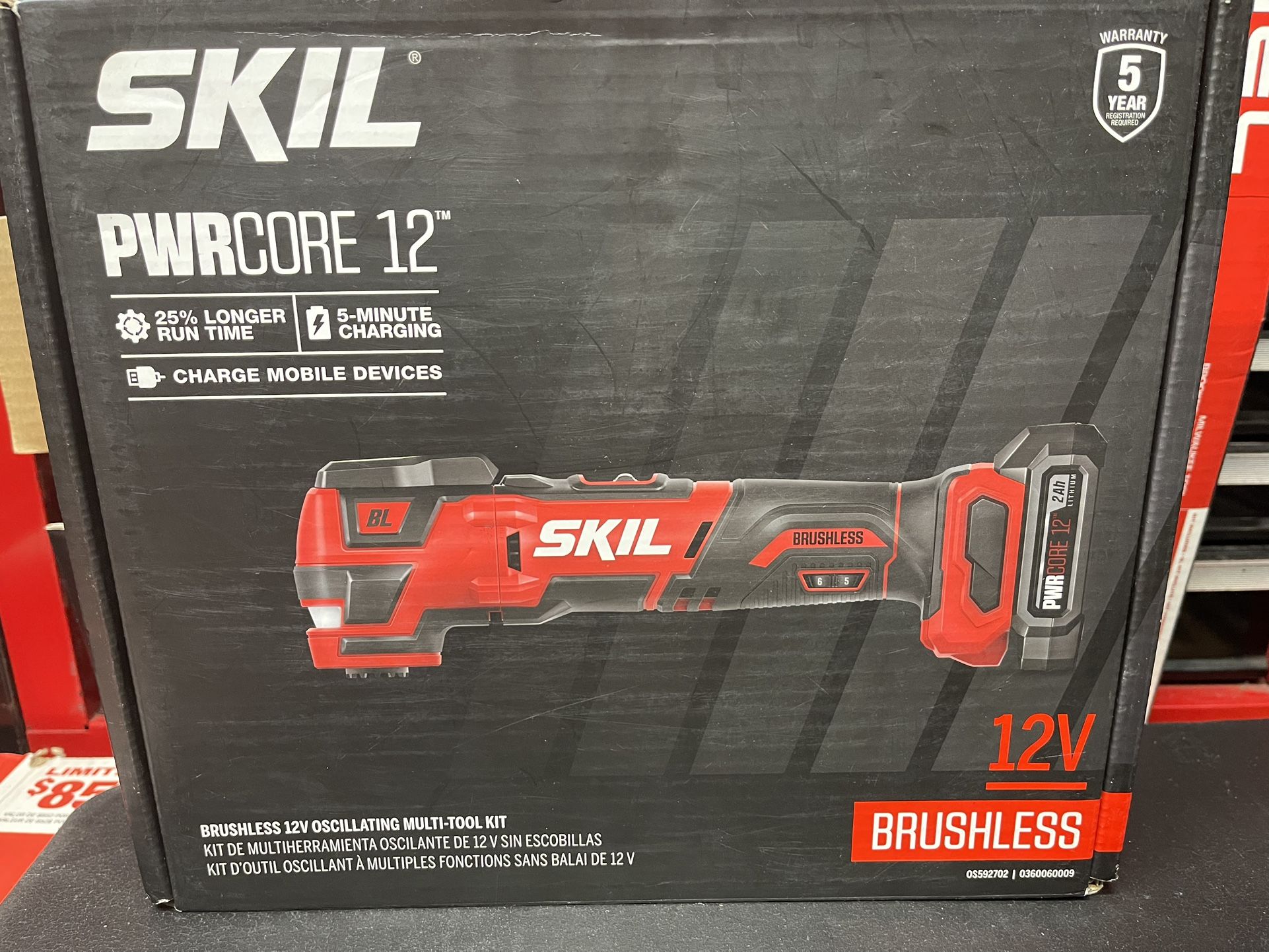 SKIL PWRCORE 12 BRUSHLESS 12V OSCILLANTING MULTI-TOOL KIT NEW. COMING WITH BATTERY 2.0ah And Changer